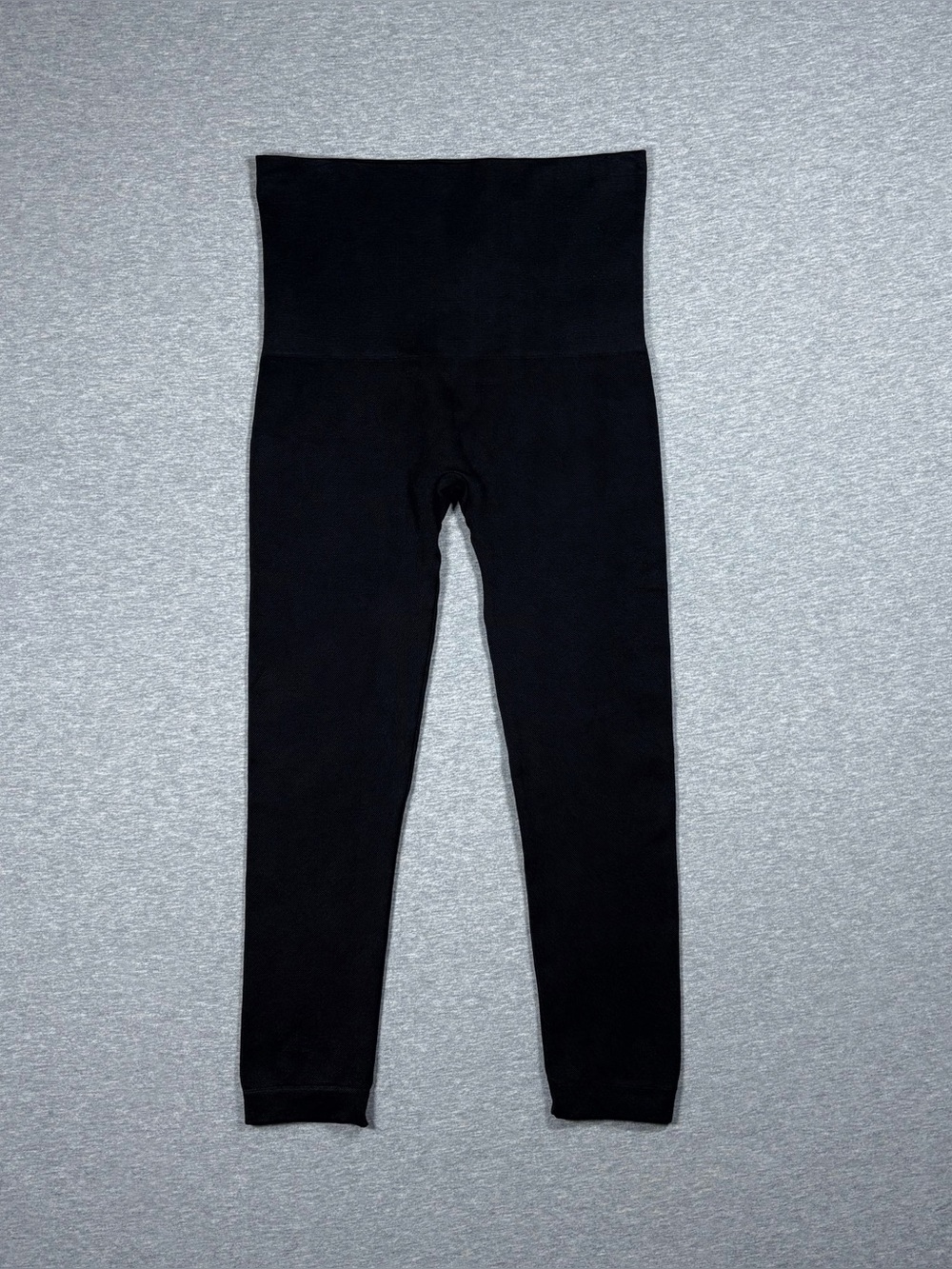 Spanx Look at Me Now Cropped Leggings Seamless Black Women’s Size Medium